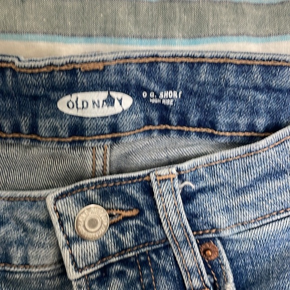 Old Navy Denim shorts - Picture 2 of 3